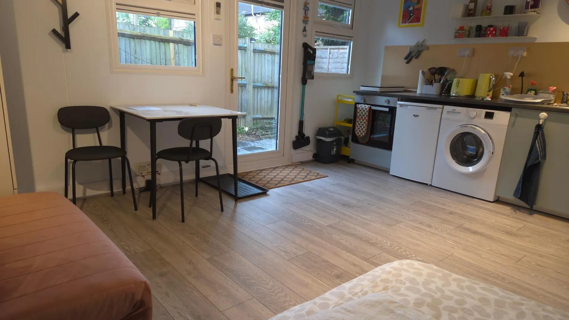 Lodge Secret Garden Studio Eltham
